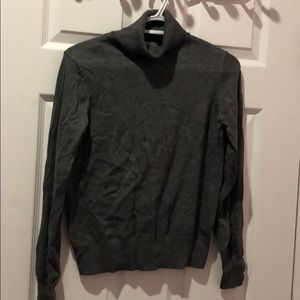 H&M GREY TURTLENECK SWEATER